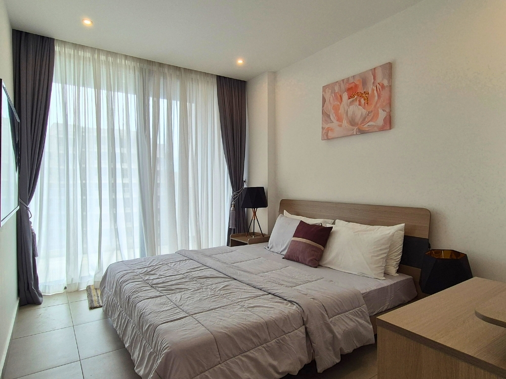 2 Fully Furnished Bedroom Apartment